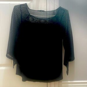 3/$15 Ladies dress shirt lace on the front and arms medium Cable & Gauge